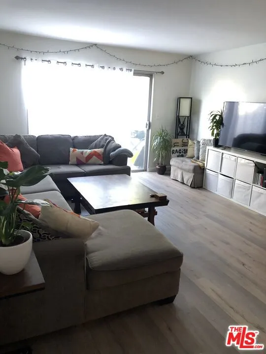 2911 4th Street #108 Santa Monica, CA 90405