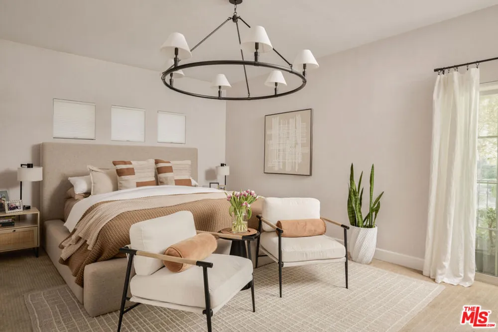 10639 Woodbridge Street #107 Toluca Lake, CA 91602