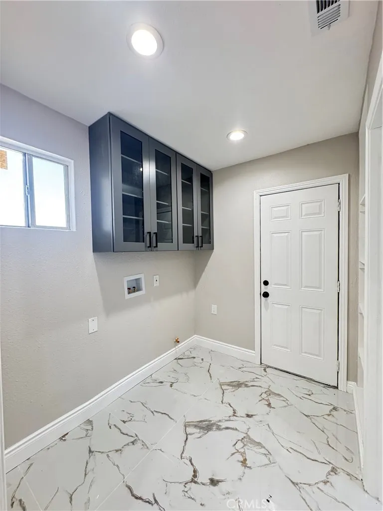 575 E Fernleaf Pomona, CA 91766