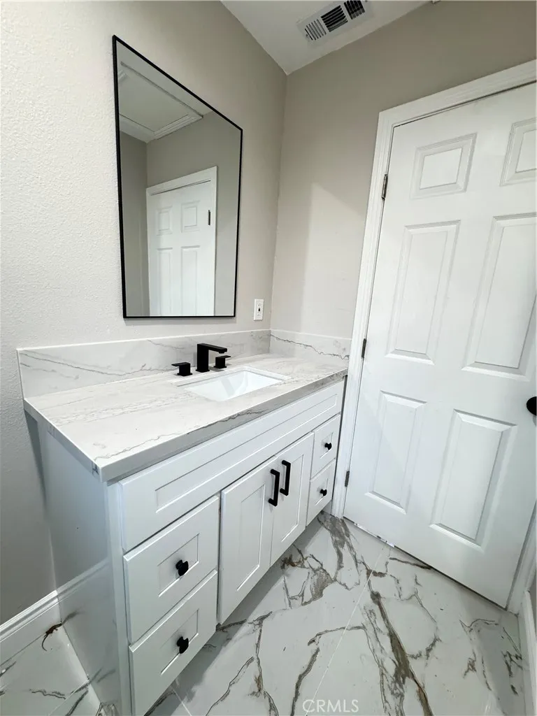 575 E Fernleaf Pomona, CA 91766