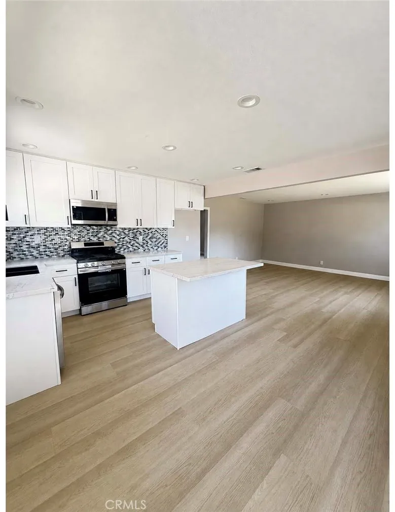 575 E Fernleaf Pomona, CA 91766