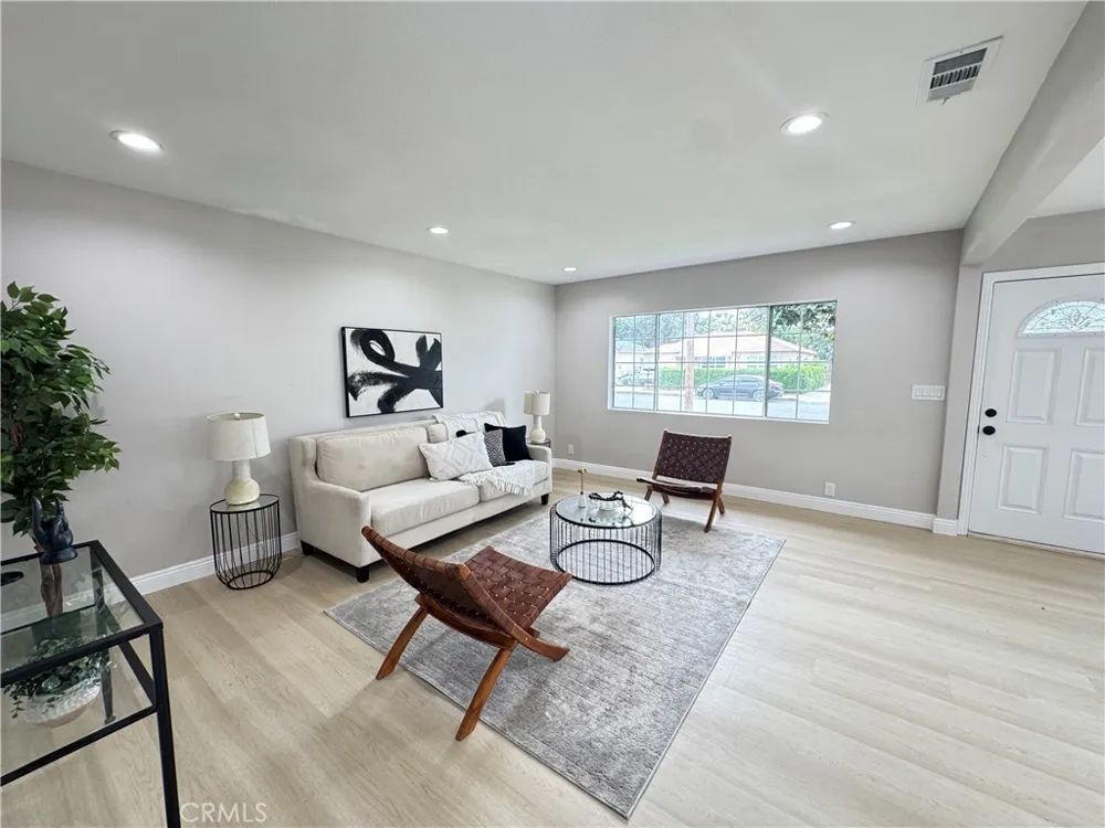 575 E Fernleaf Pomona, CA 91766