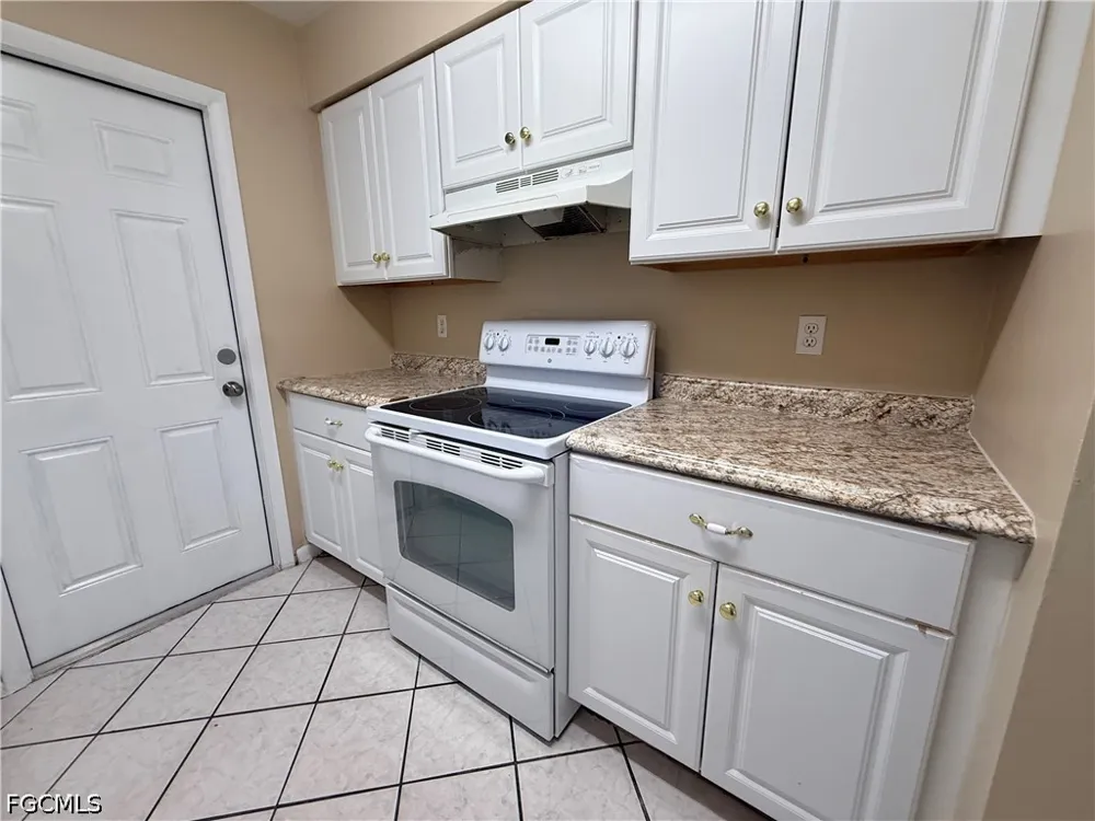 W Cypress Avenue Fort Myers, FL 33905