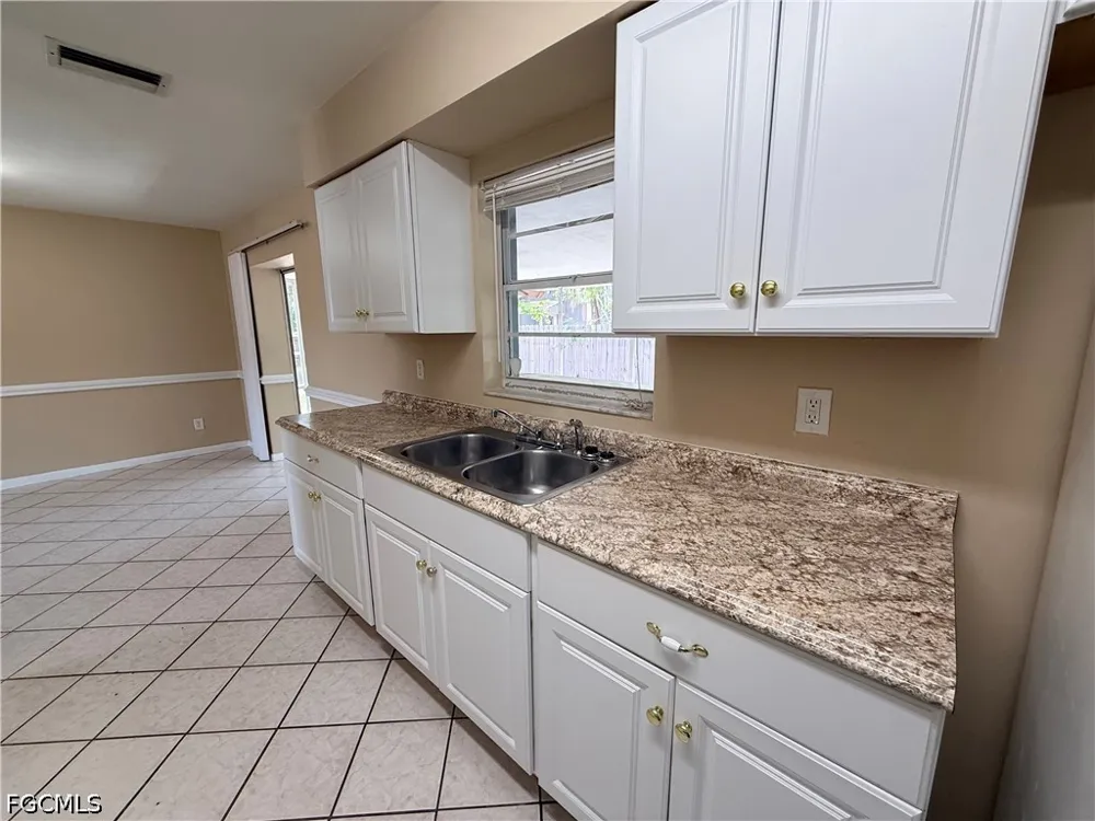 W Cypress Avenue Fort Myers, FL 33905