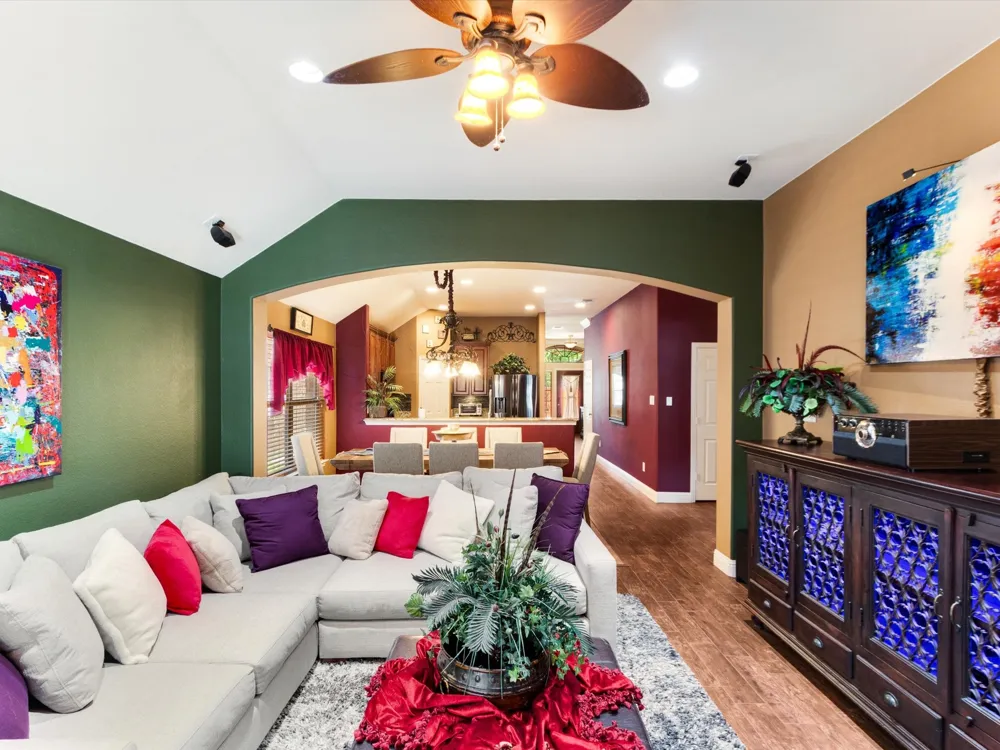 2703 Cove Drive Grand Prairie, TX 75054