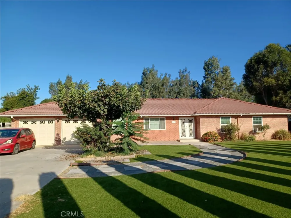 1633 Sunup Riverside, CA 92501