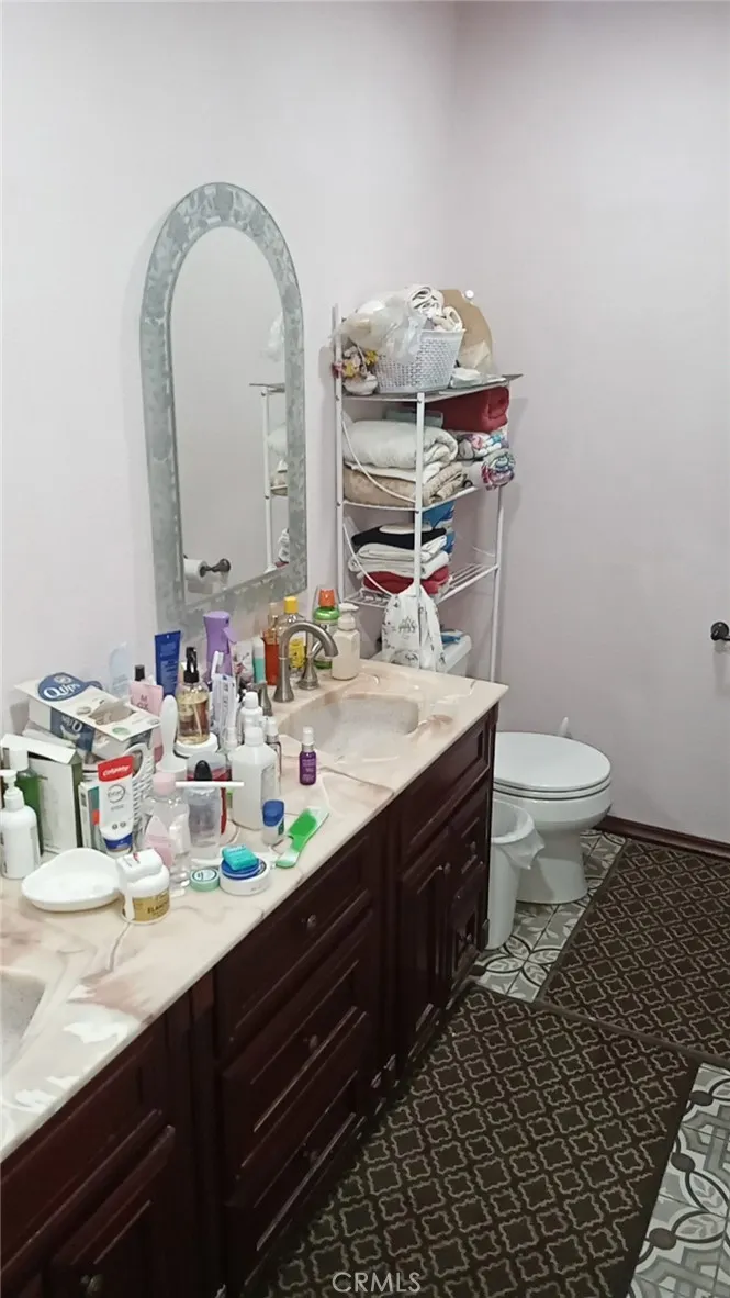 1633 Sunup Riverside, CA 92501