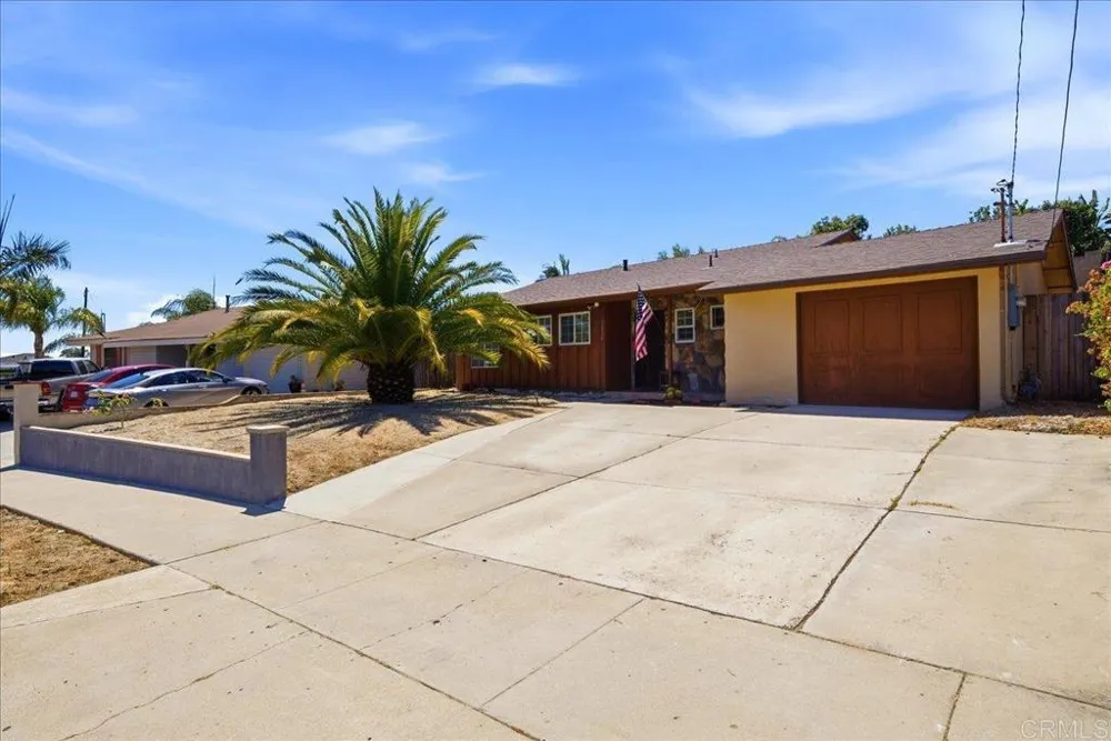 1634 Rush Avenue Vista, CA 92084