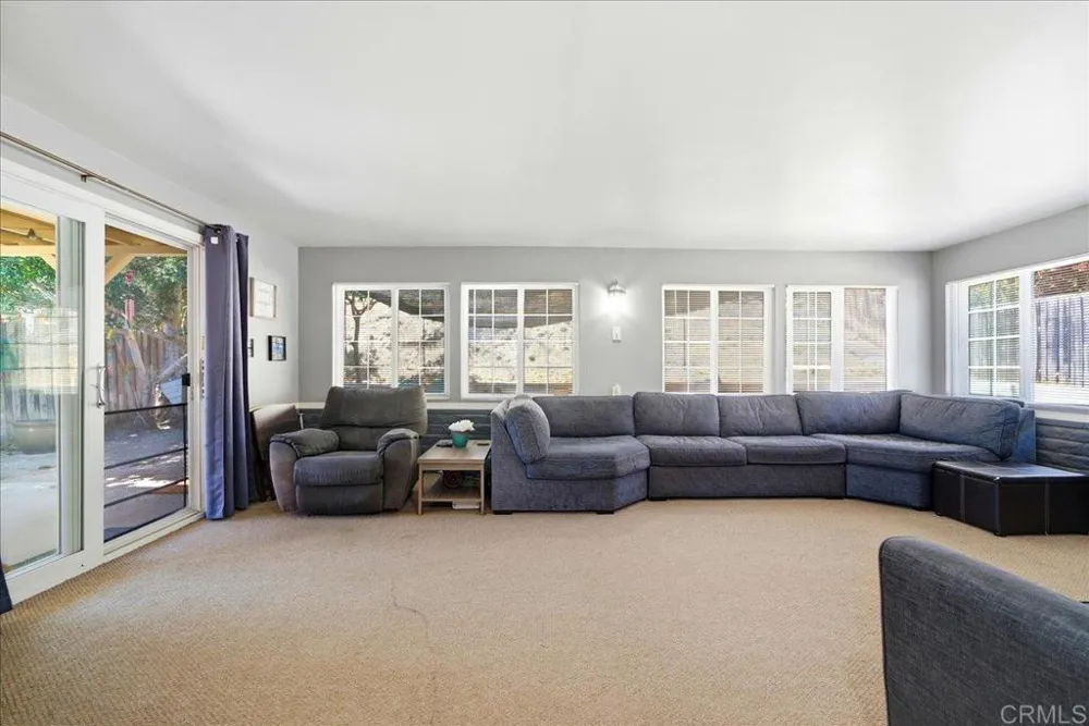 1634 Rush Avenue Vista, CA 92084