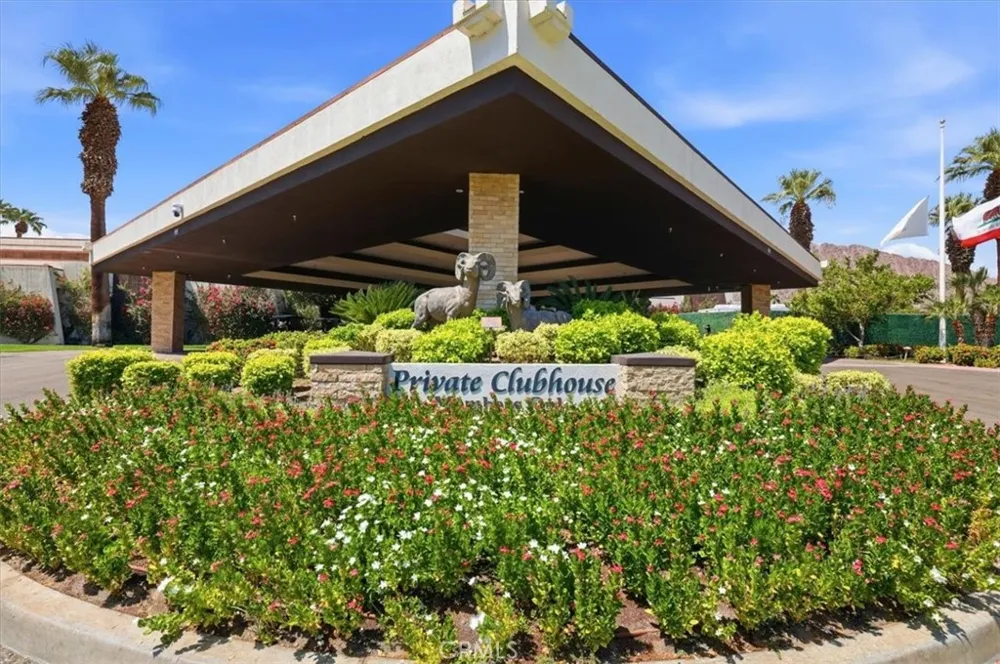 57211 Medinah La Quinta, CA 92253