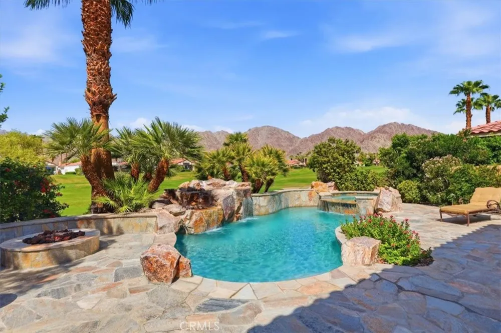 57211 Medinah La Quinta, CA 92253