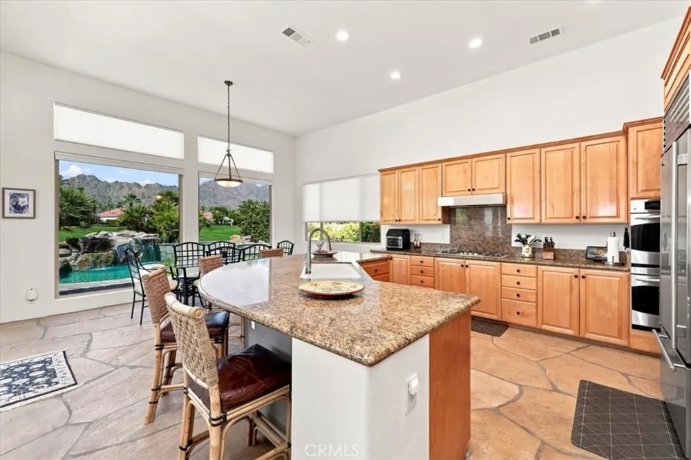 57211 Medinah La Quinta, CA 92253