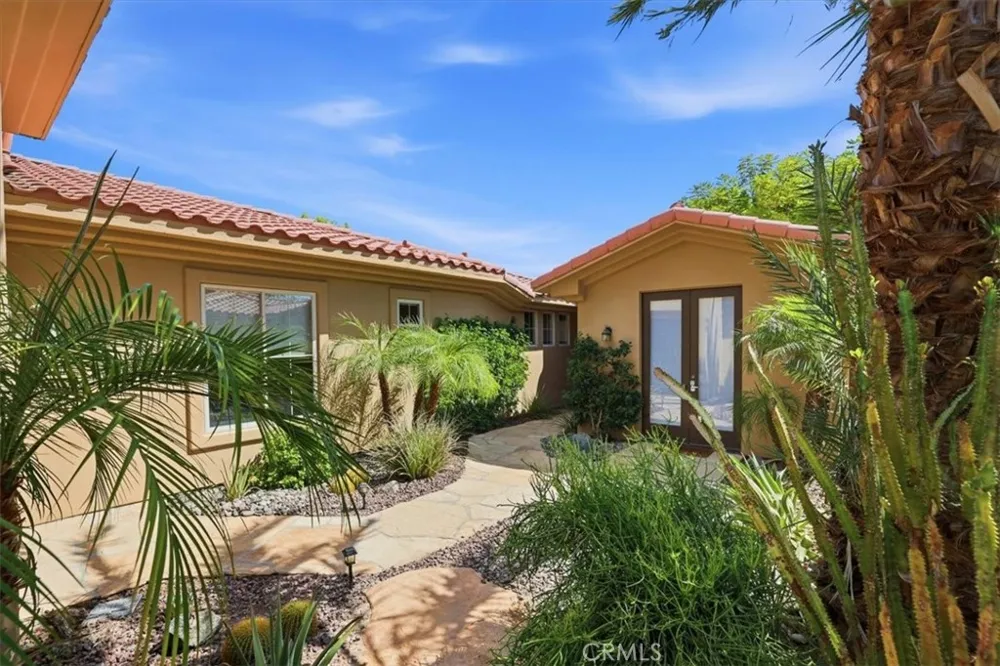 57211 Medinah La Quinta, CA 92253