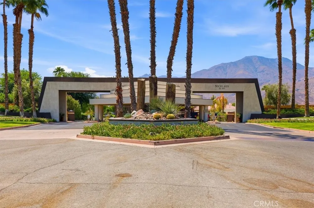 57211 Medinah La Quinta, CA 92253