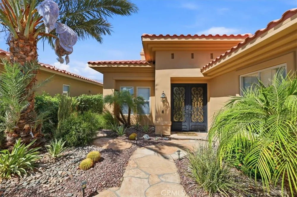 57211 Medinah La Quinta, CA 92253