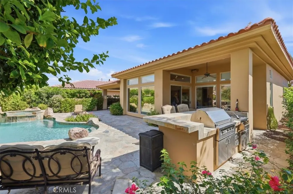 57211 Medinah La Quinta, CA 92253