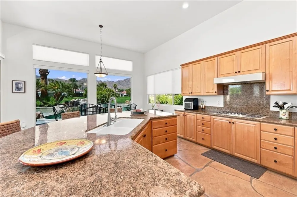 57211 Medinah La Quinta, CA 92253