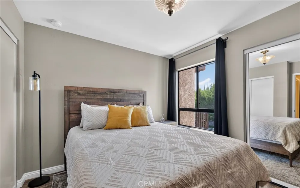 22100 Burbank Boulevard #333-D Woodland Hills, CA 91367