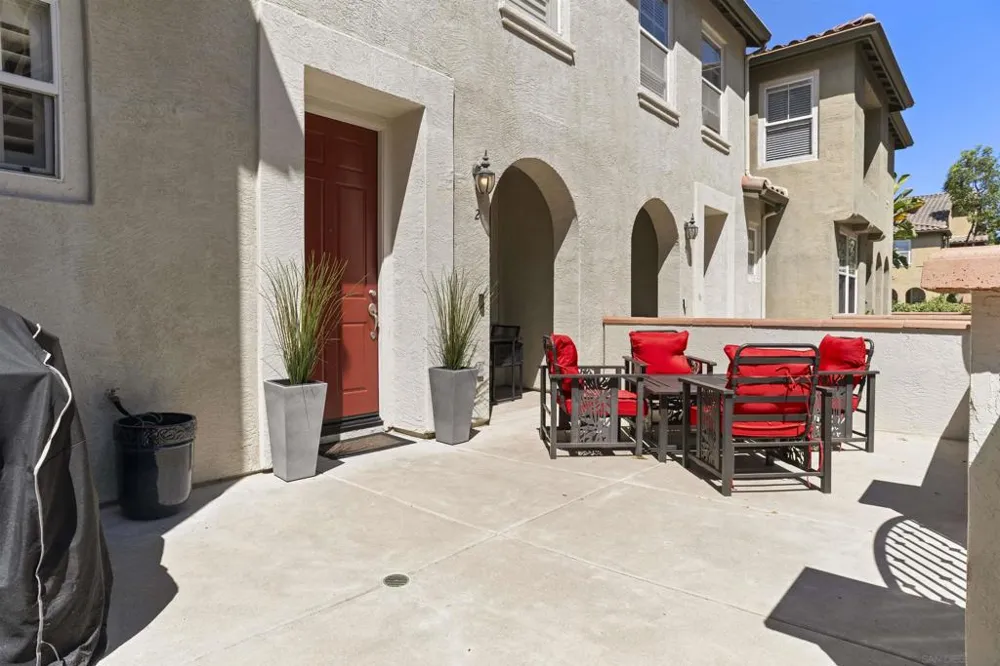 7885 Via Montebello #2 San Diego, CA 92129