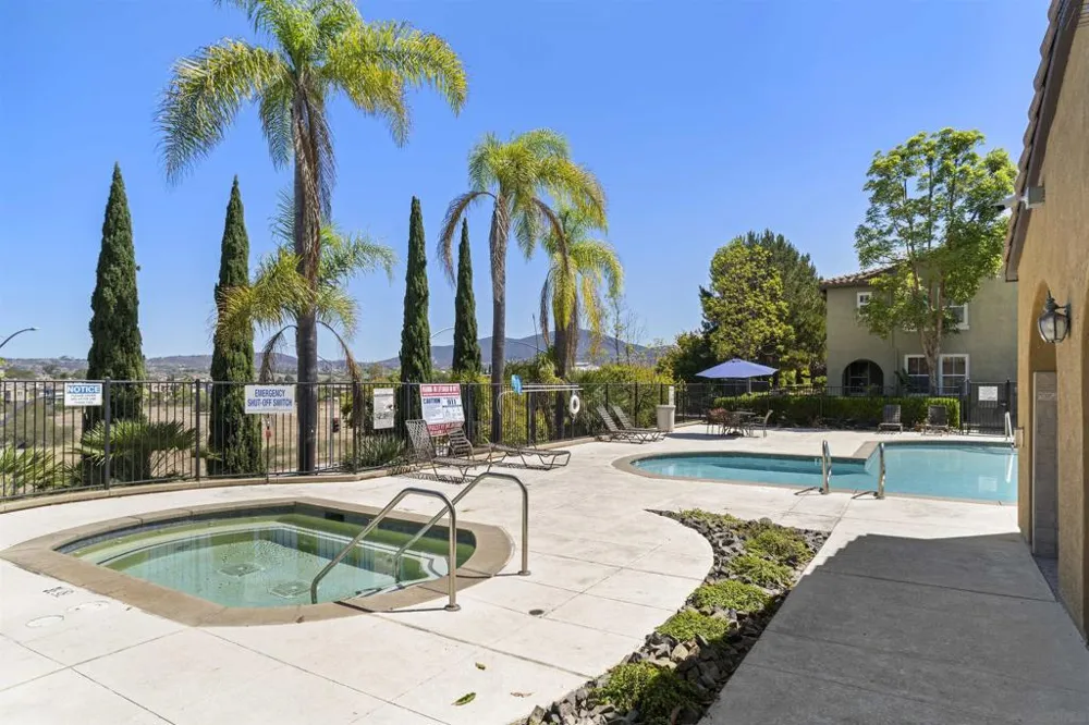 7885 Via Montebello #2 San Diego, CA 92129