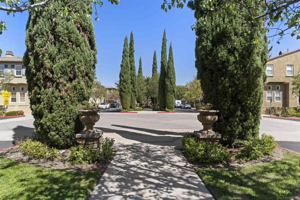 7885 Via Montebello #2 San Diego, CA 92129