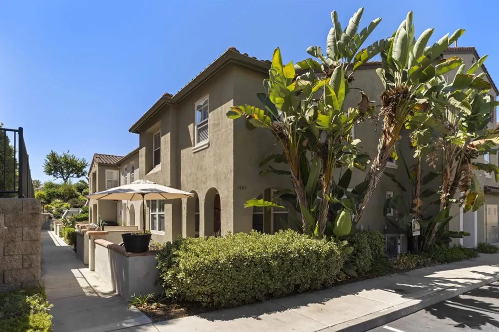 7885 Via Montebello #2 San Diego, CA 92129
