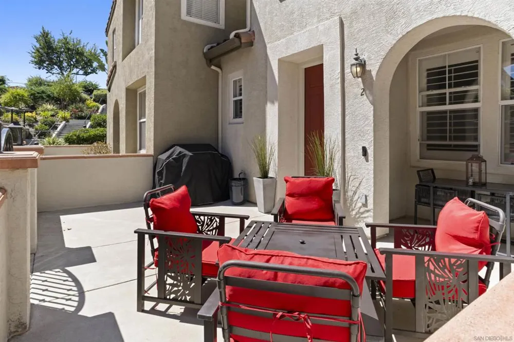 7885 Via Montebello #2 San Diego, CA 92129