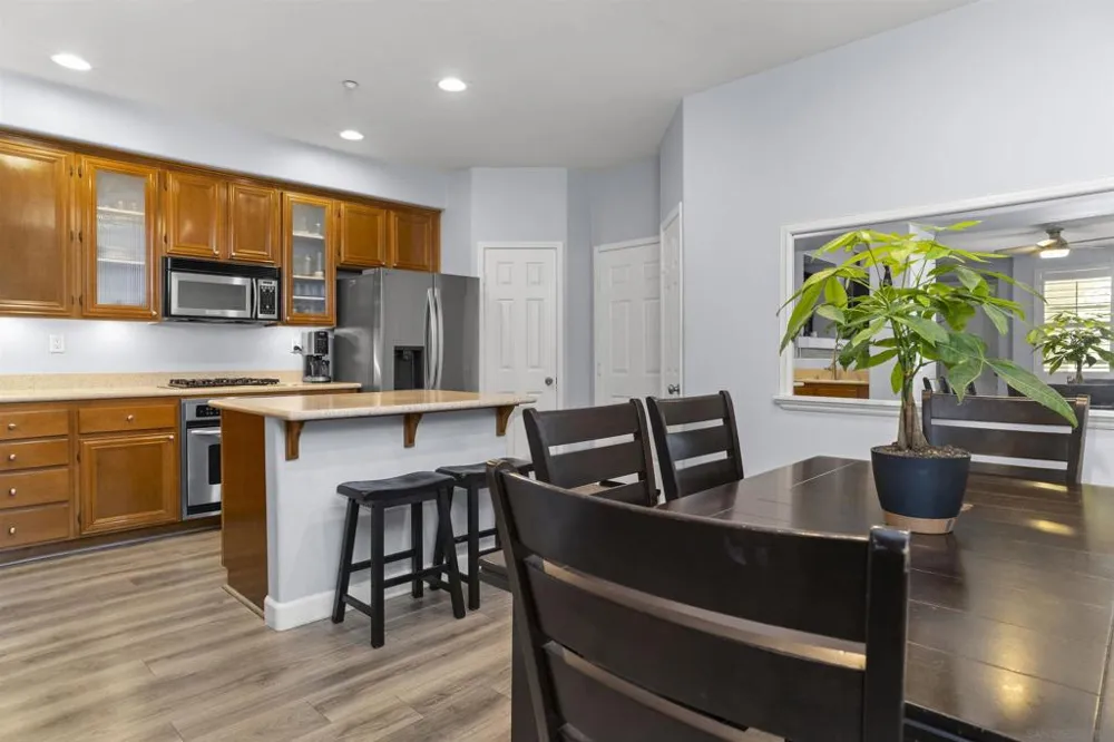 7885 Via Montebello #2 San Diego, CA 92129