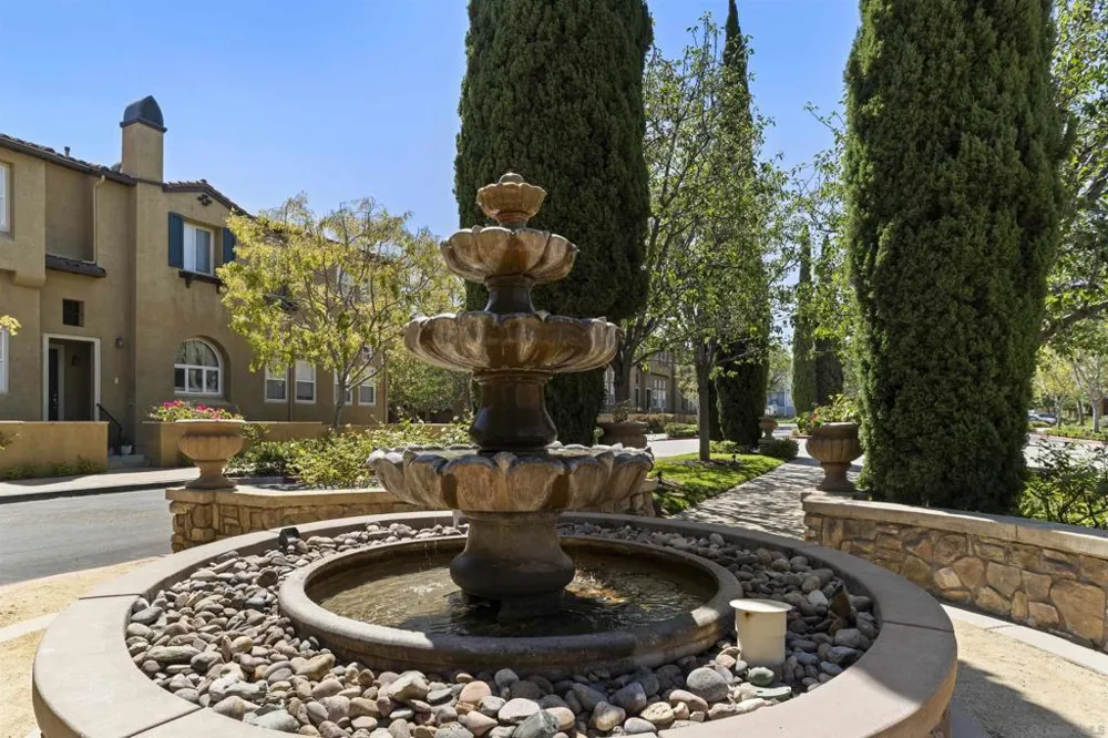7885 Via Montebello #2 San Diego, CA 92129