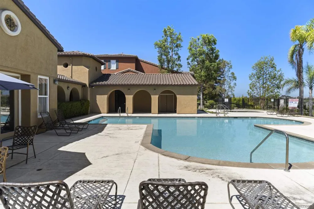 7885 Via Montebello #2 San Diego, CA 92129