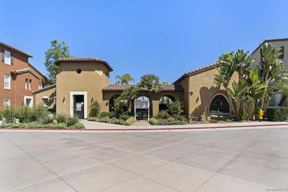 7885 Via Montebello #2 San Diego, CA 92129