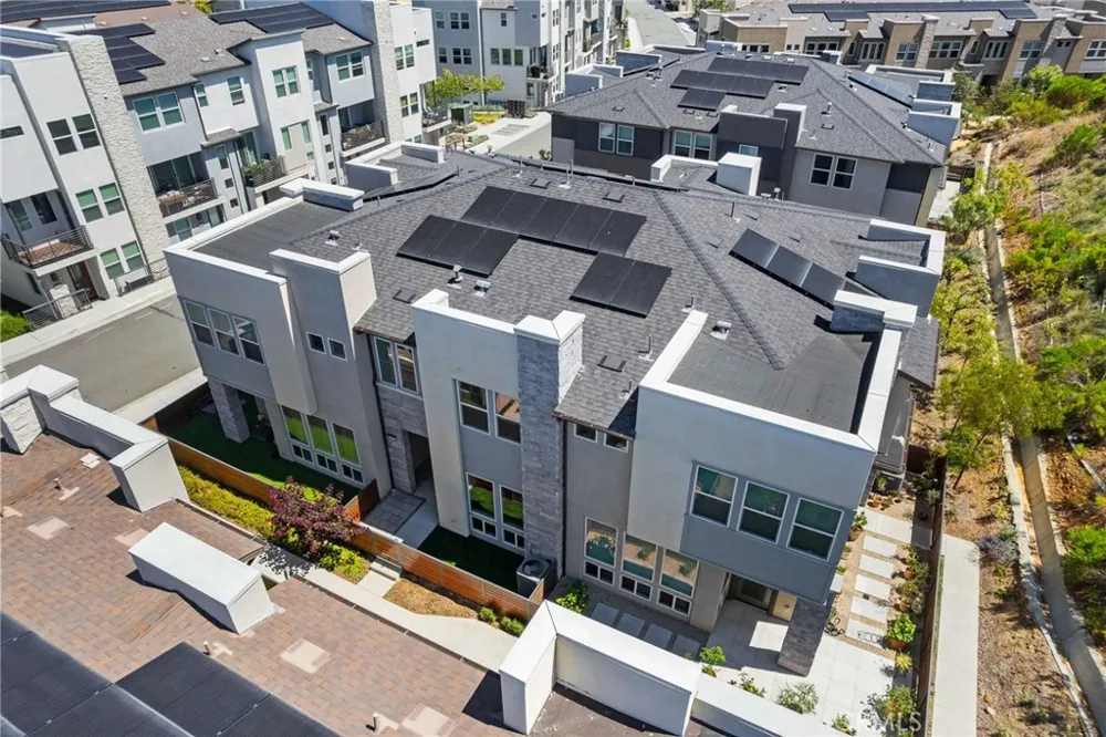 10951 Lotta Court San Diego, CA 92126