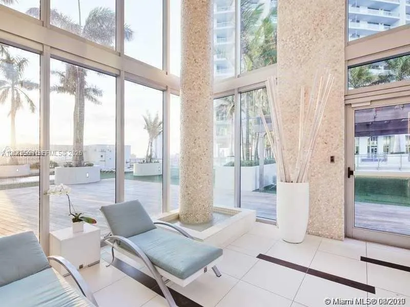 92 SW 3rd St #1107 Miami, FL 33130