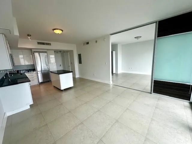 92 SW 3rd St #1107 Miami, FL 33130