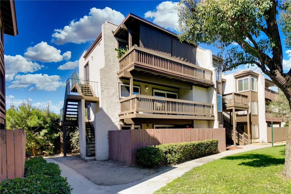 1104 S Citron Anaheim, CA 92805