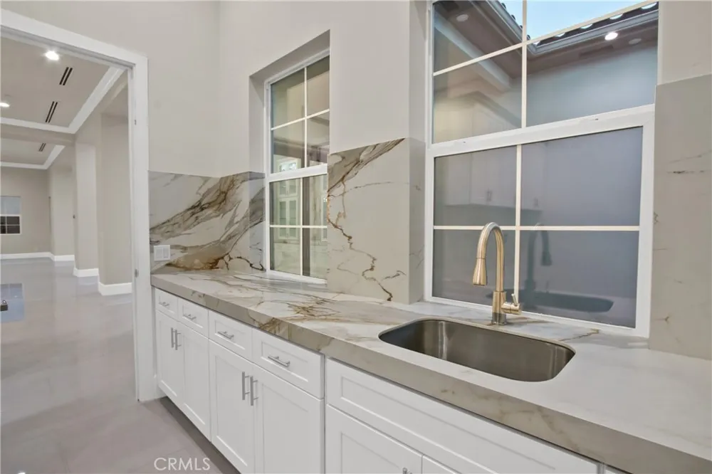 13715 Copley Rancho Cucamonga, CA 91739