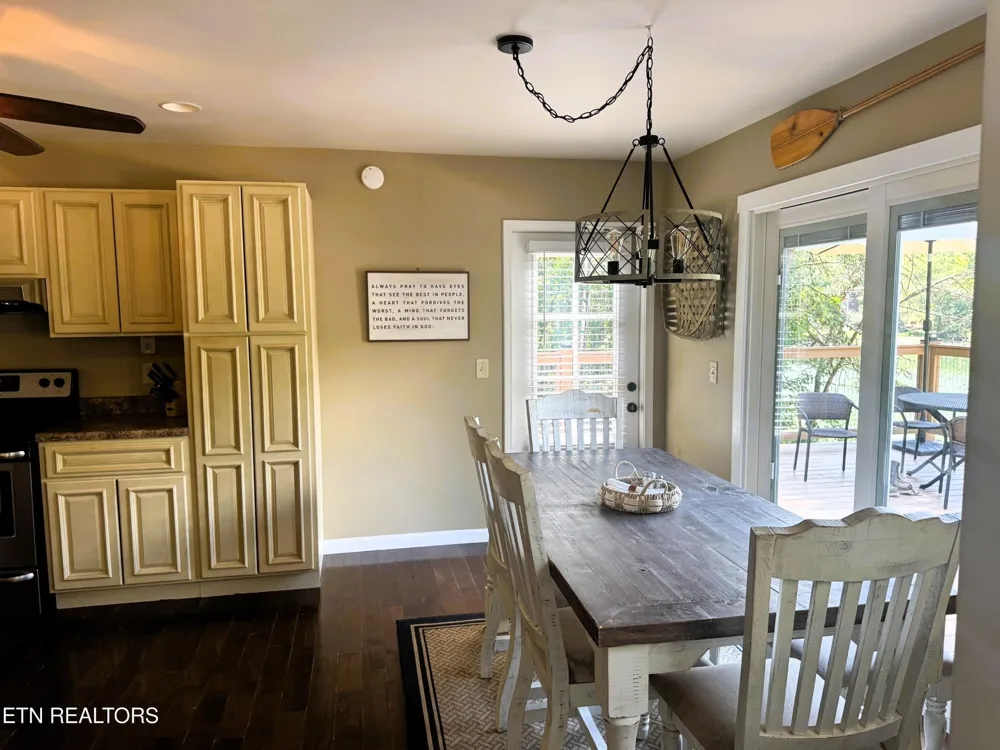 661 Laurel Lake Circle Madisonville, TN 37354