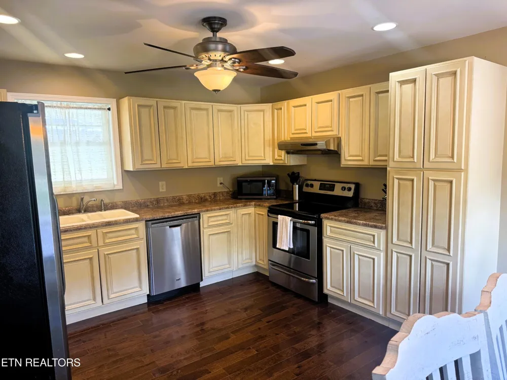 661 Laurel Lake Circle Madisonville, TN 37354