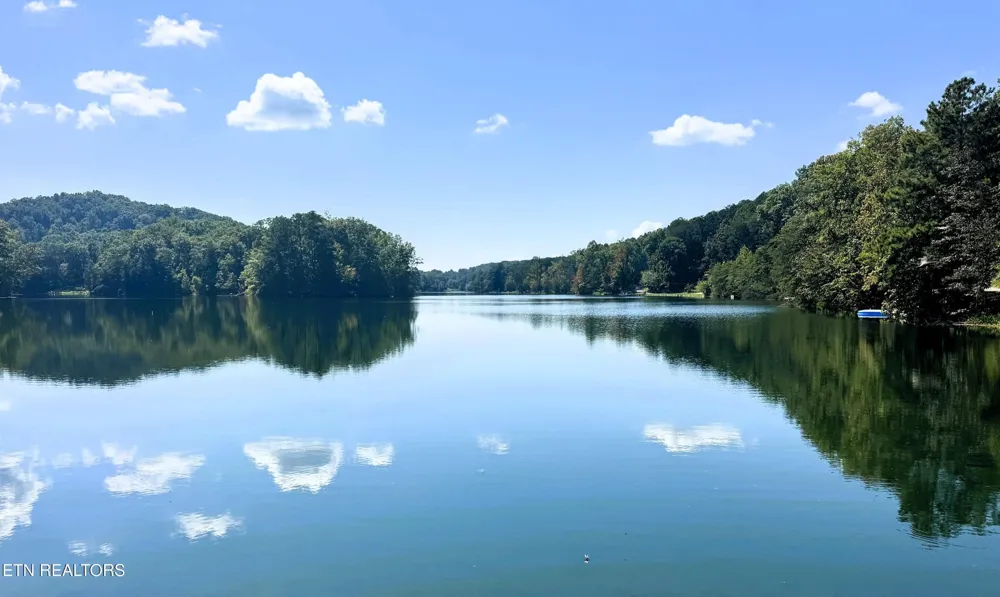 661 Laurel Lake Circle Madisonville, TN 37354
