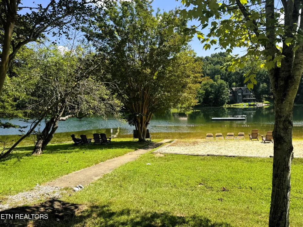 661 Laurel Lake Circle Madisonville, TN 37354