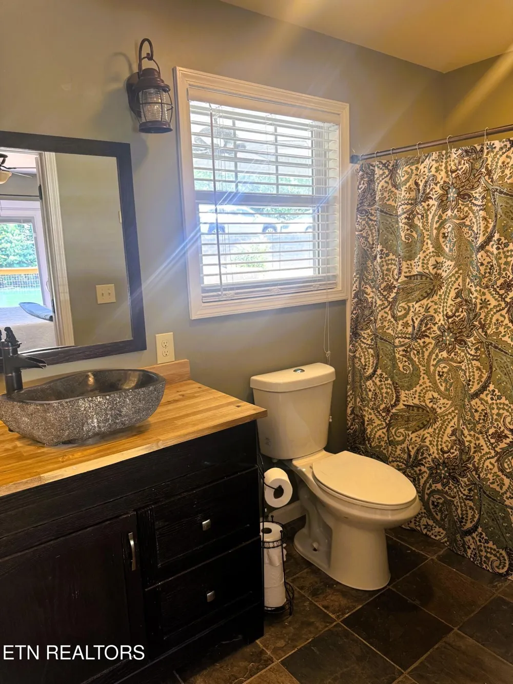 661 Laurel Lake Circle Madisonville, TN 37354