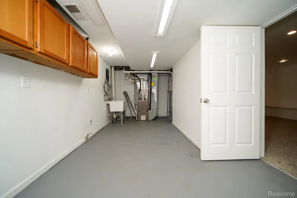 2401 Hawley Boulevard Westland City, MI 48186