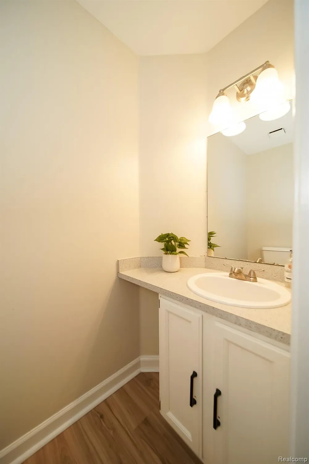 2401 Hawley Boulevard Westland City, MI 48186