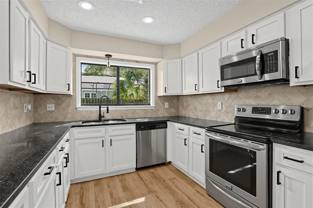 1539 GRACE LAKE CIRCLE Longwood, FL 32750