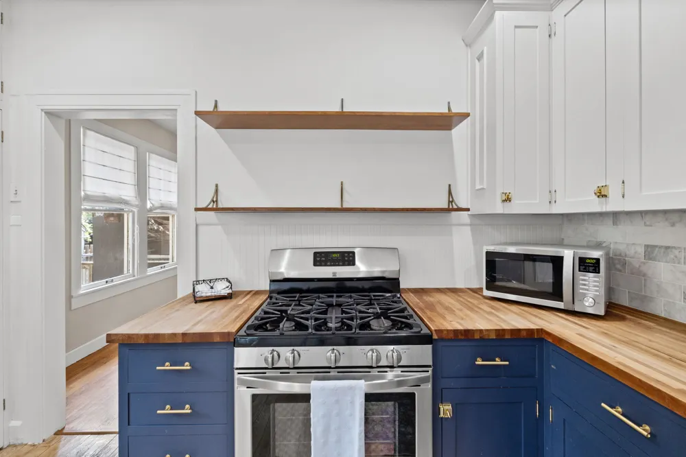 2002 Travis Heights Boulevard Austin, TX 78704