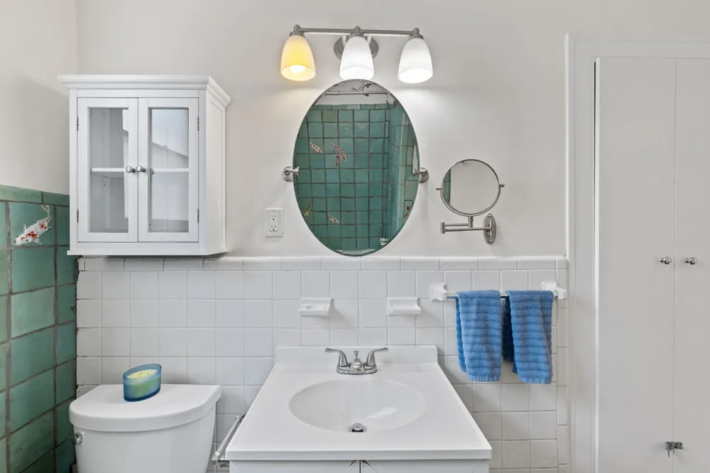 2002 Travis Heights Boulevard Austin, TX 78704