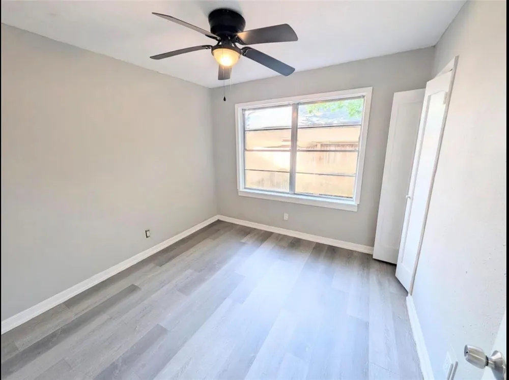 2819 Dragonwick Drive Houston, TX 77045