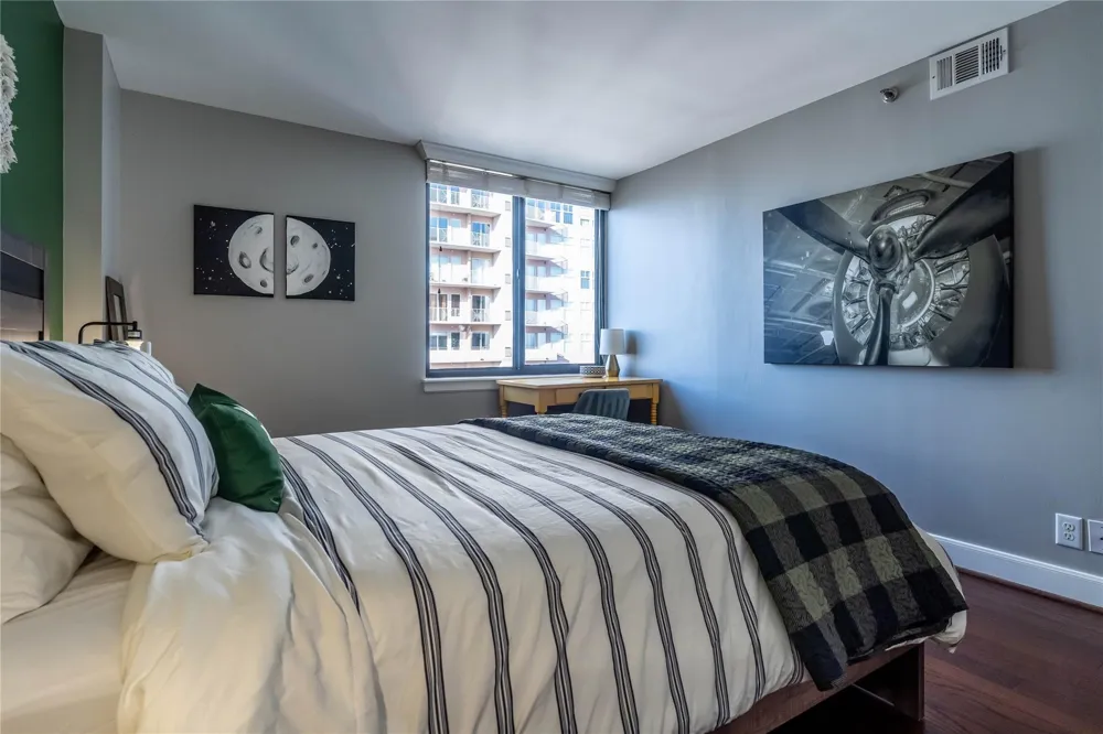3525 Sage Road #1313 Houston, TX 77056