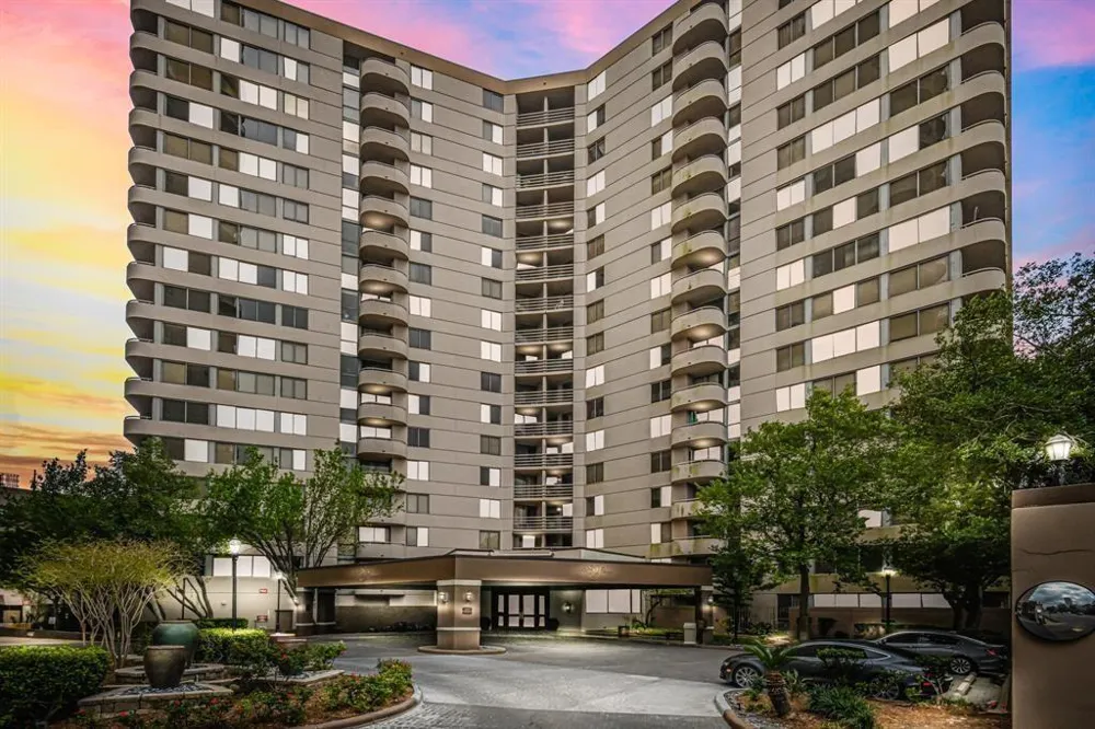 3525 Sage Road #1313 Houston, TX 77056