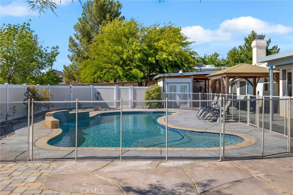 17112 Century Plant Apple Valley, CA 92307